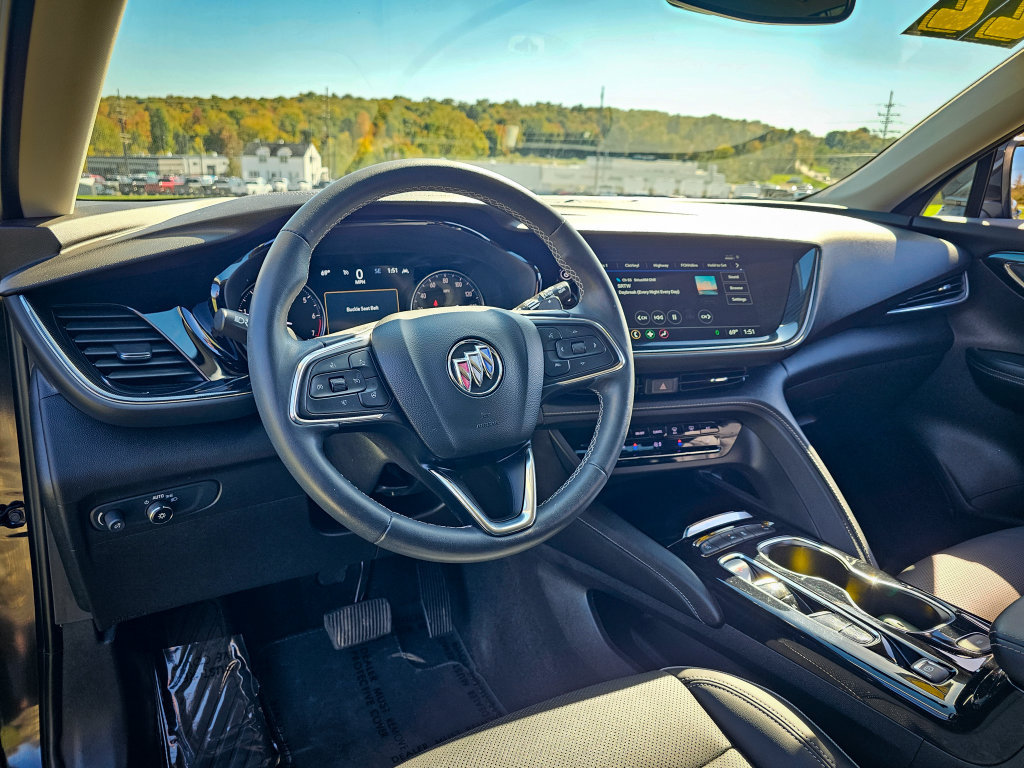 Used 2022 Buick Envision Essence w/ Safety Package FWD image 16