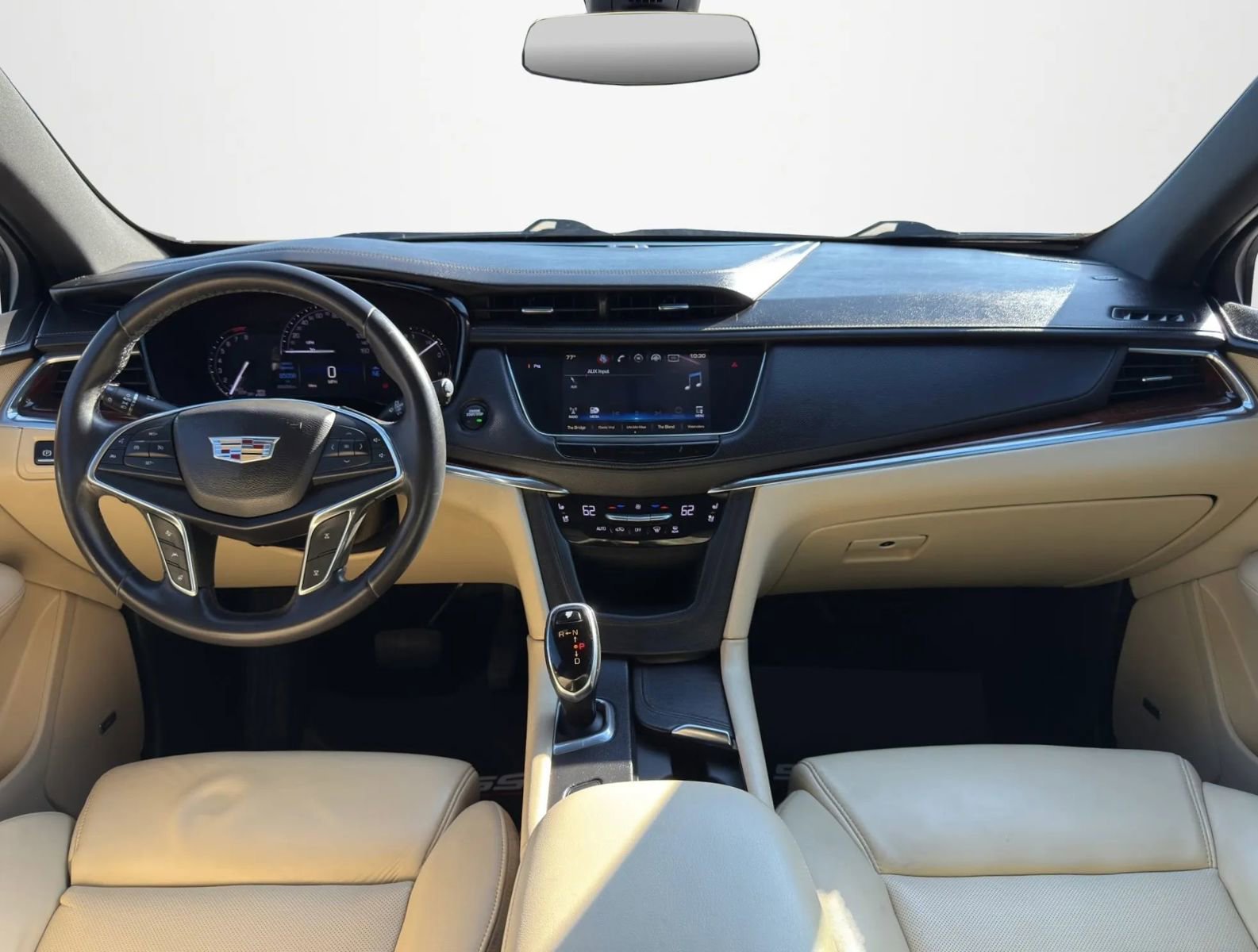 Used 2017 Cadillac XT5 Premium Luxury FWD image 14