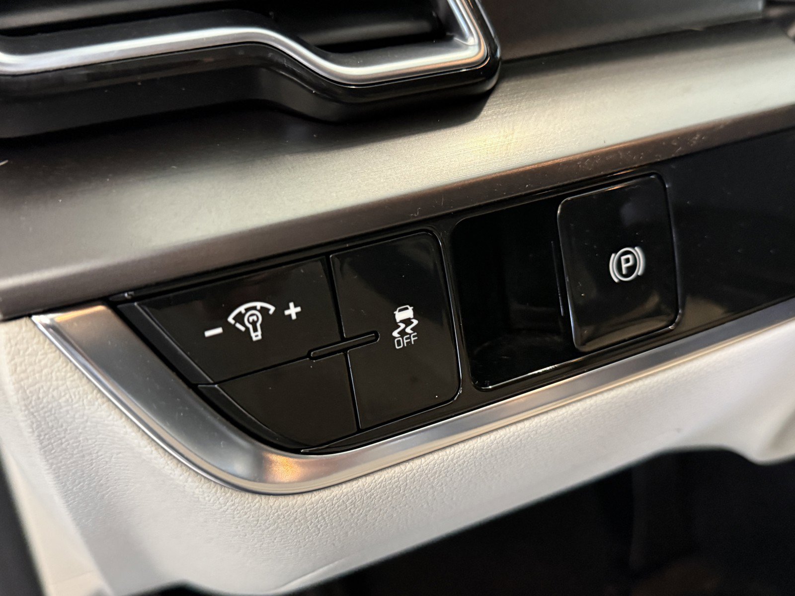 Used 2023 Kia Sportage EX FWD image 19