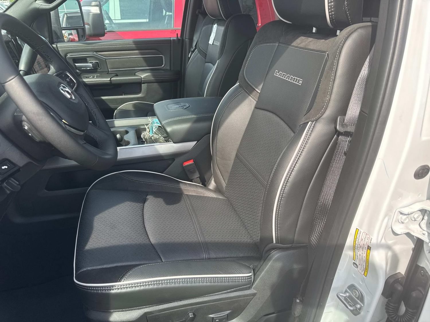 New 2026 RAM 2500 Laramie w/ Night Edition AWD/4WD image 28