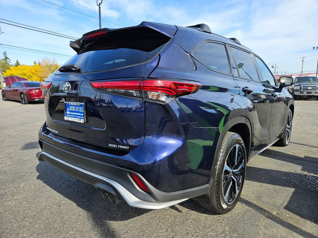 Used 2022 Toyota Highlander XSE AWD/4WD image 5