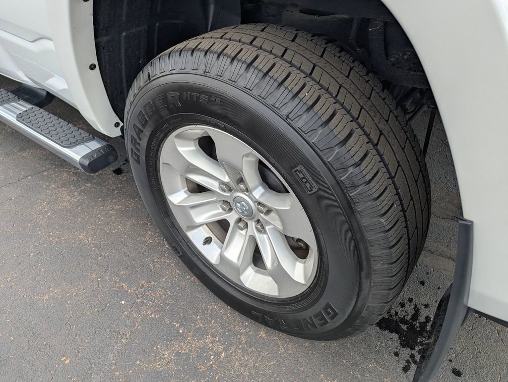 Used 2021 RAM 1500 Laramie image 11