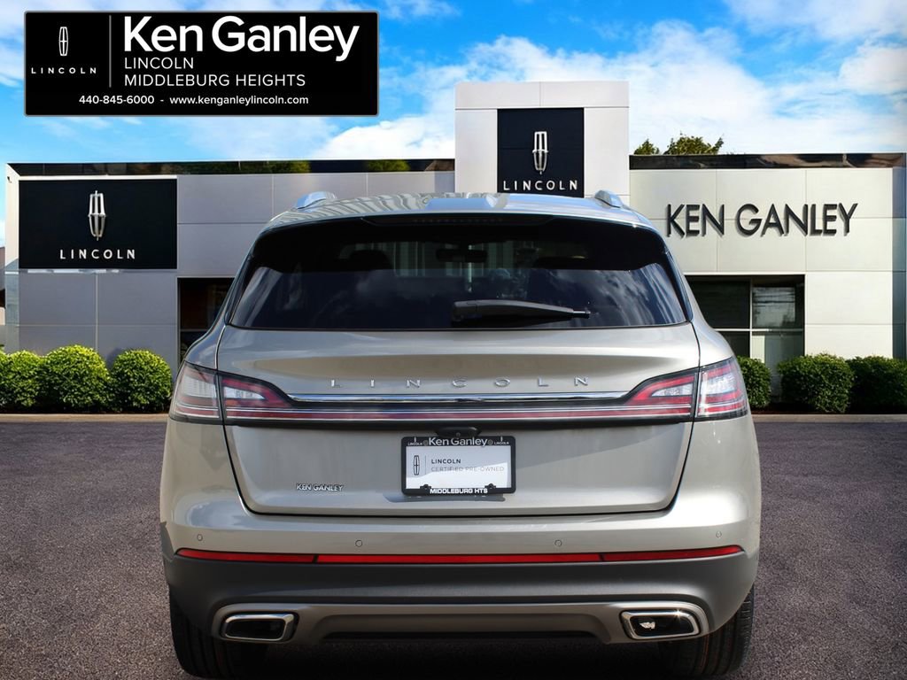 Used 2022 Lincoln Nautilus Reserve AWD/4WD image 6