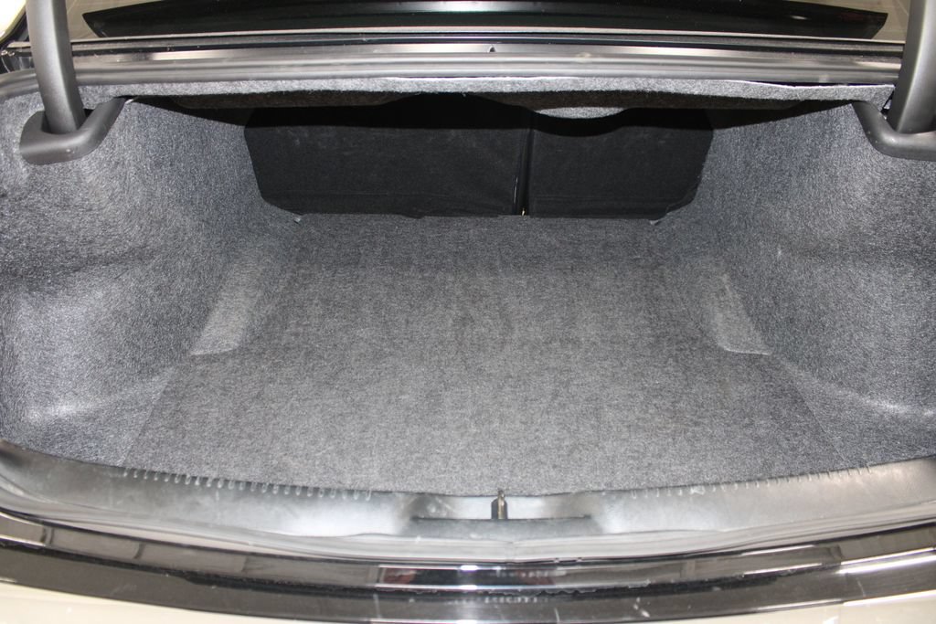 Used 2023 Chrysler 300 Touring AWD/4WD image 27
