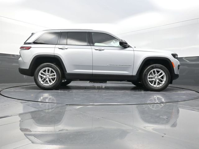 New 2025 Jeep Grand Cherokee Laredo X w/ Luxury Tech Group I image 27