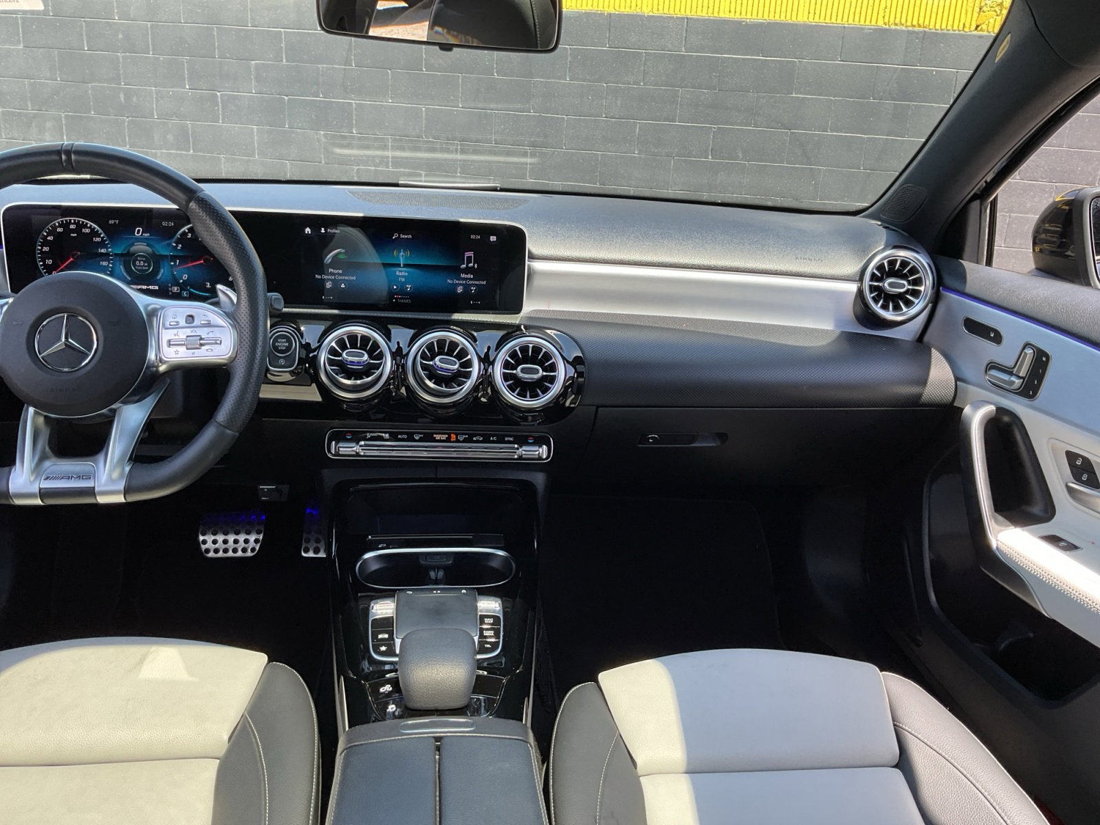 Used 2020 Mercedes-Benz A 35 AMG 4MATIC image 16