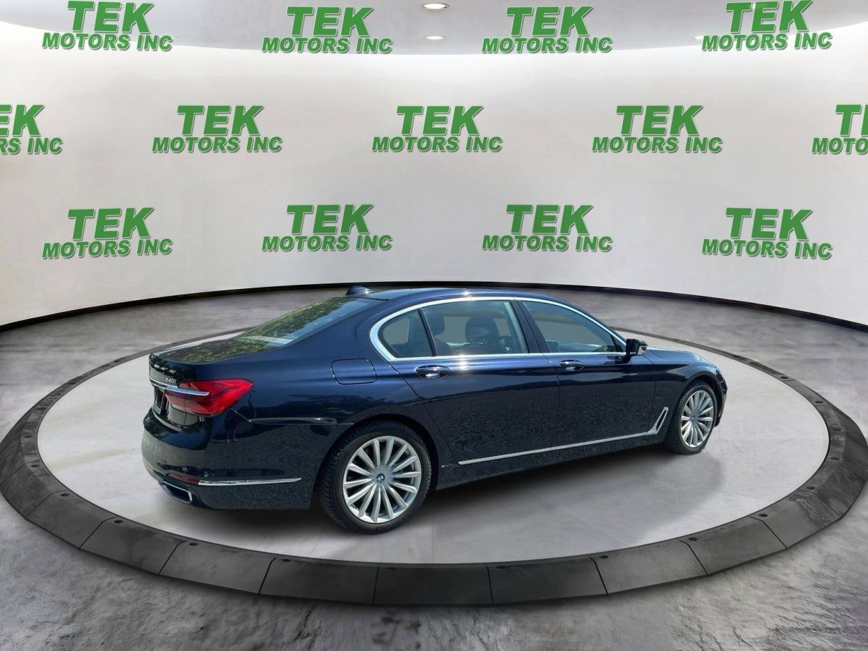 Used 2019 BMW 740i xDrive w/ Executive Package AWD/4WD image 7