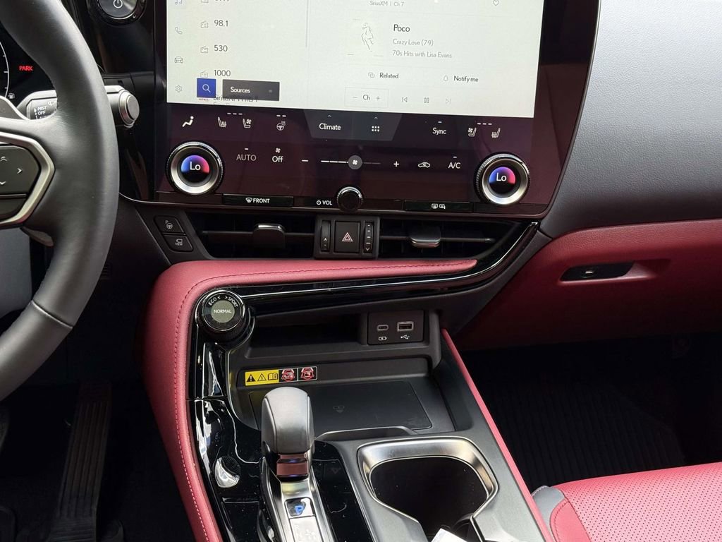 Used 2024 Lexus NX 350h AWD w/ Vision Package image 18