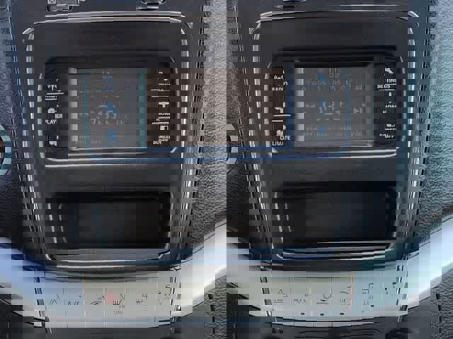 Used 2019 Dodge Journey SE w/ Blacktop Package image 28