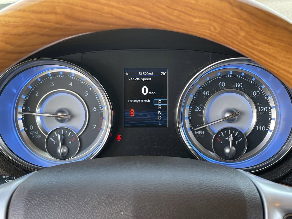 Used 2014 Chrysler 300 C AWD/4WD image 32