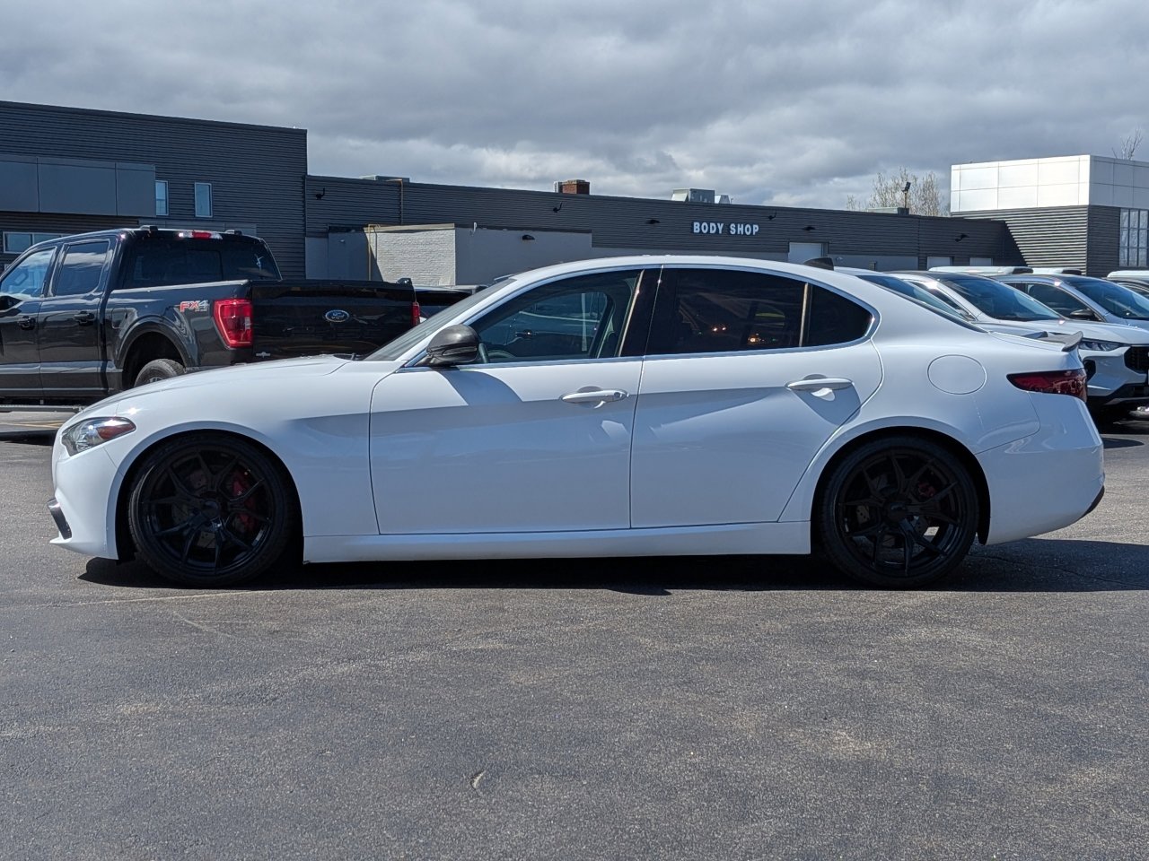 Used 2018 Alfa Romeo Giulia AWD image 7