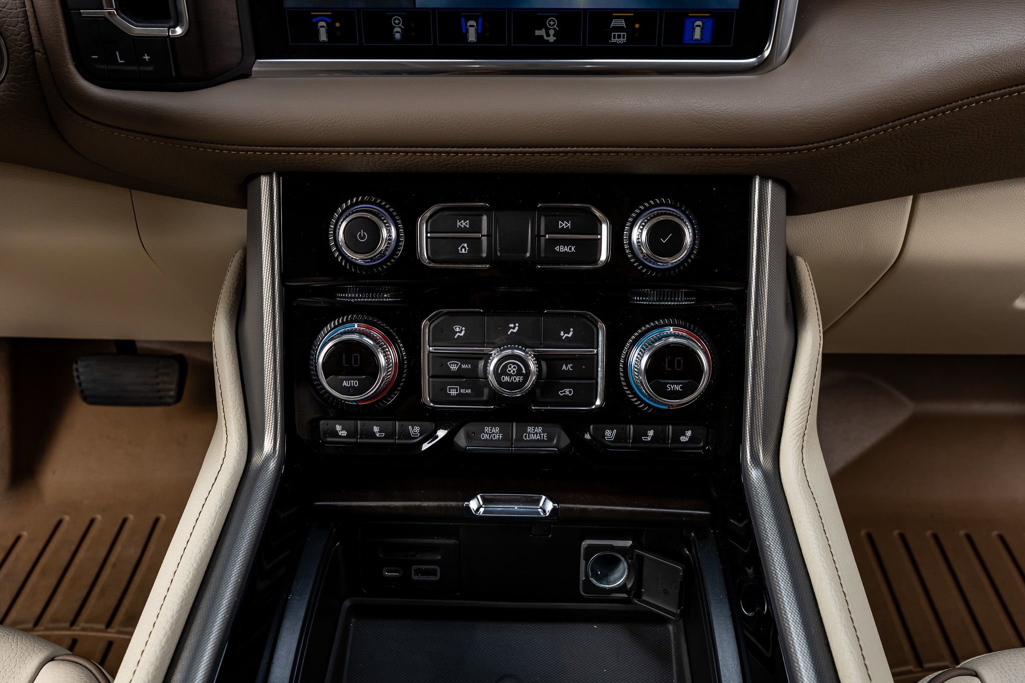 Used 2021 GMC Yukon XL Denali w/ LPO, Illumination Package image 23