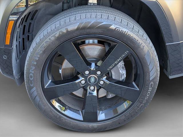 Used 2024 Land Rover Defender 110 X-Dynamic SE image 20