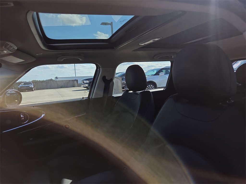 Used 2020 MINI Cooper Clubman S image 21