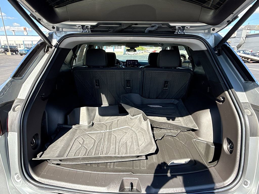 Used 2023 Chevrolet Blazer LT w/ Convenience Package image 13