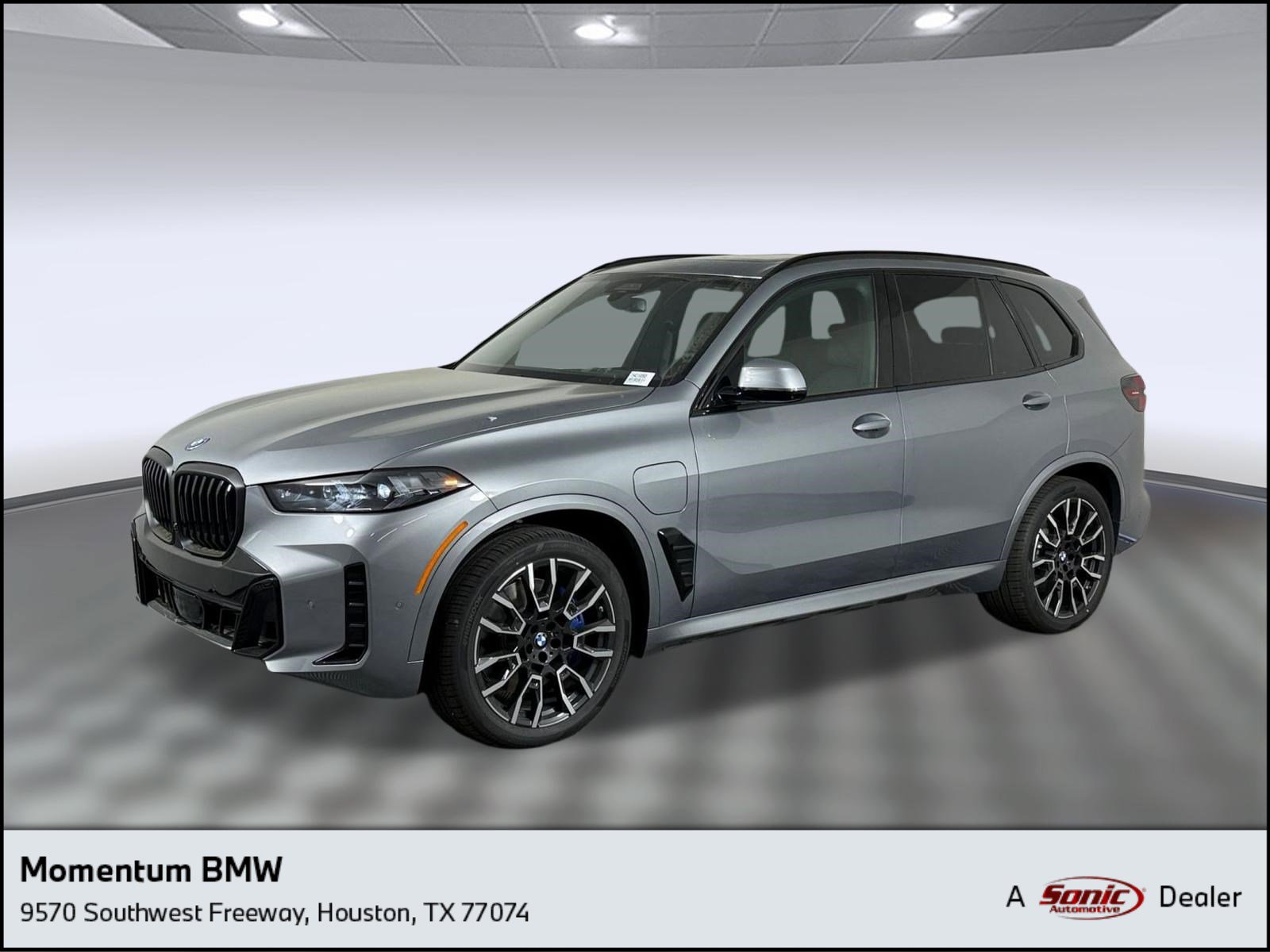 New 2026 BMW X5 xDrive50e w/ Executive Package