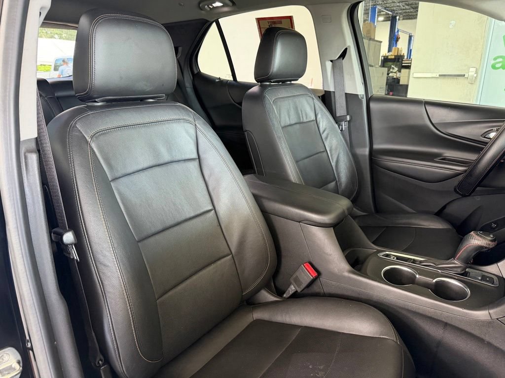 Used 2020 Chevrolet Equinox Premier w/ Premier Redline Edition FWD image 22