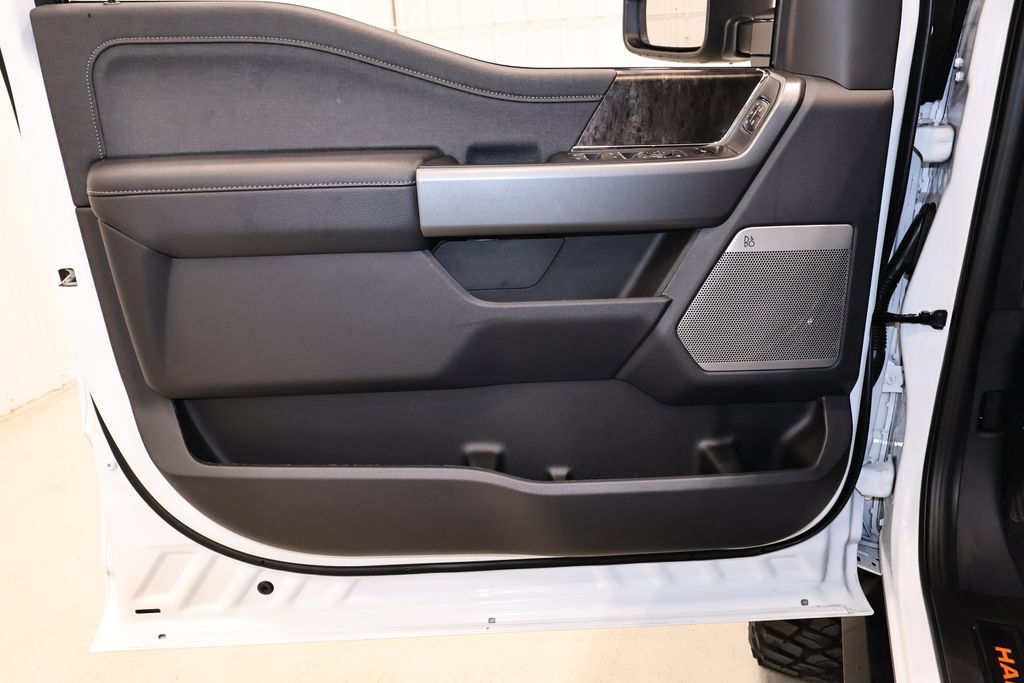 New 2026 Ford F250 Lariat w/ Black Appearance Package AWD/4WD image 10