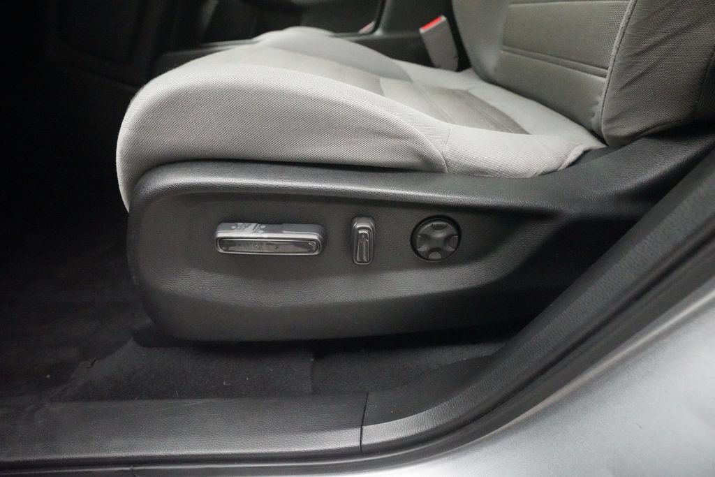 Certified 2018 Honda CR-V EX image 28