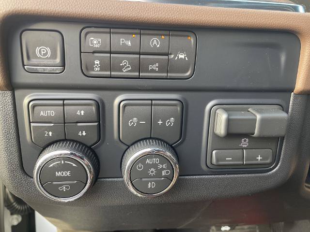 New 2026 Chevrolet Tahoe High Country AWD/4WD image 34