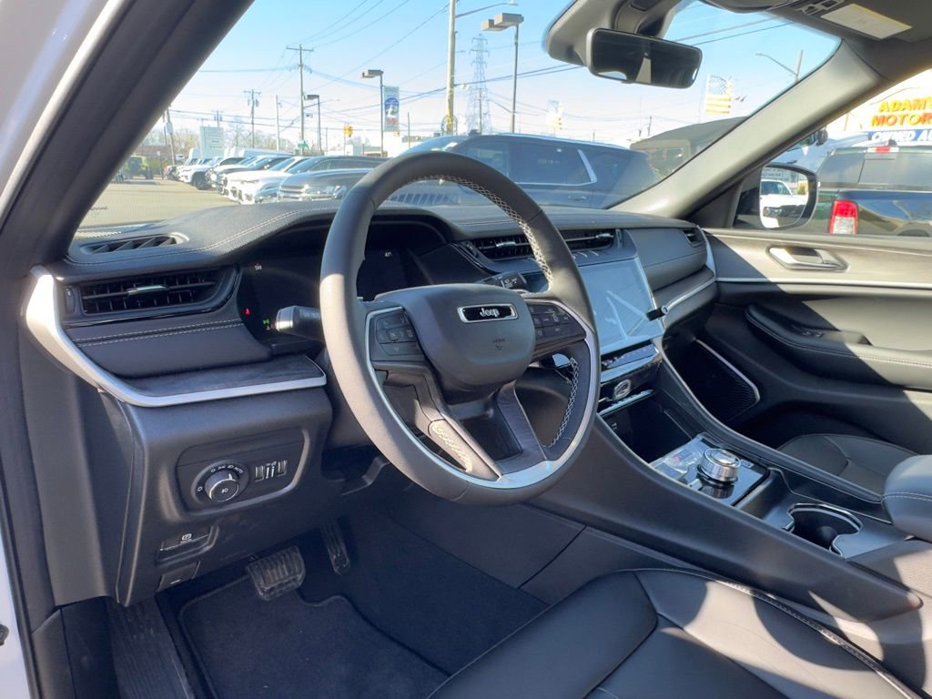 New 2026 Jeep Grand Cherokee Limited w/ Limited Altitude Package image 12