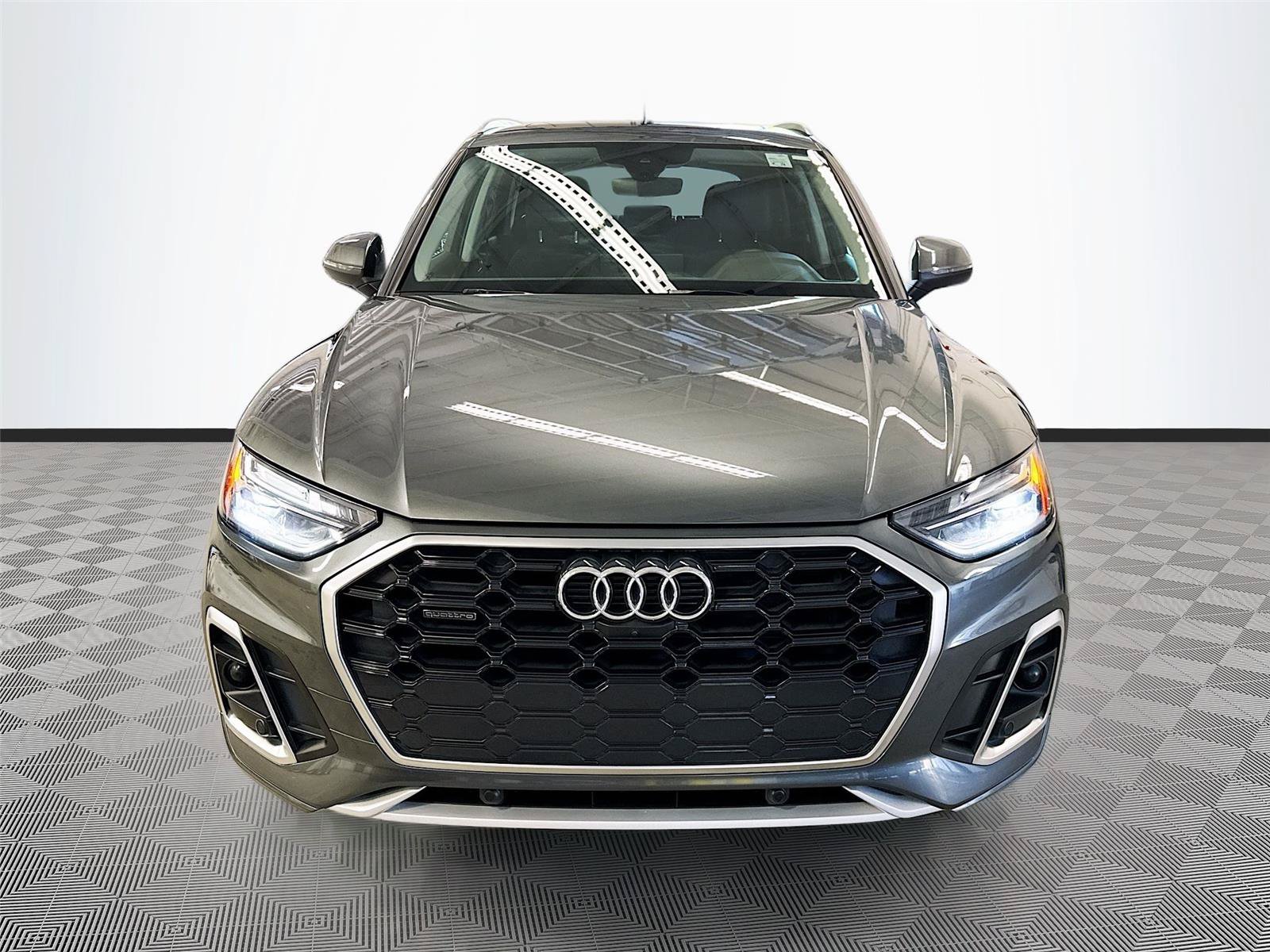 Certified 2023 Audi Q5 2.0T Premium Plus w/ Premium Plus Package AWD/4WD image 2