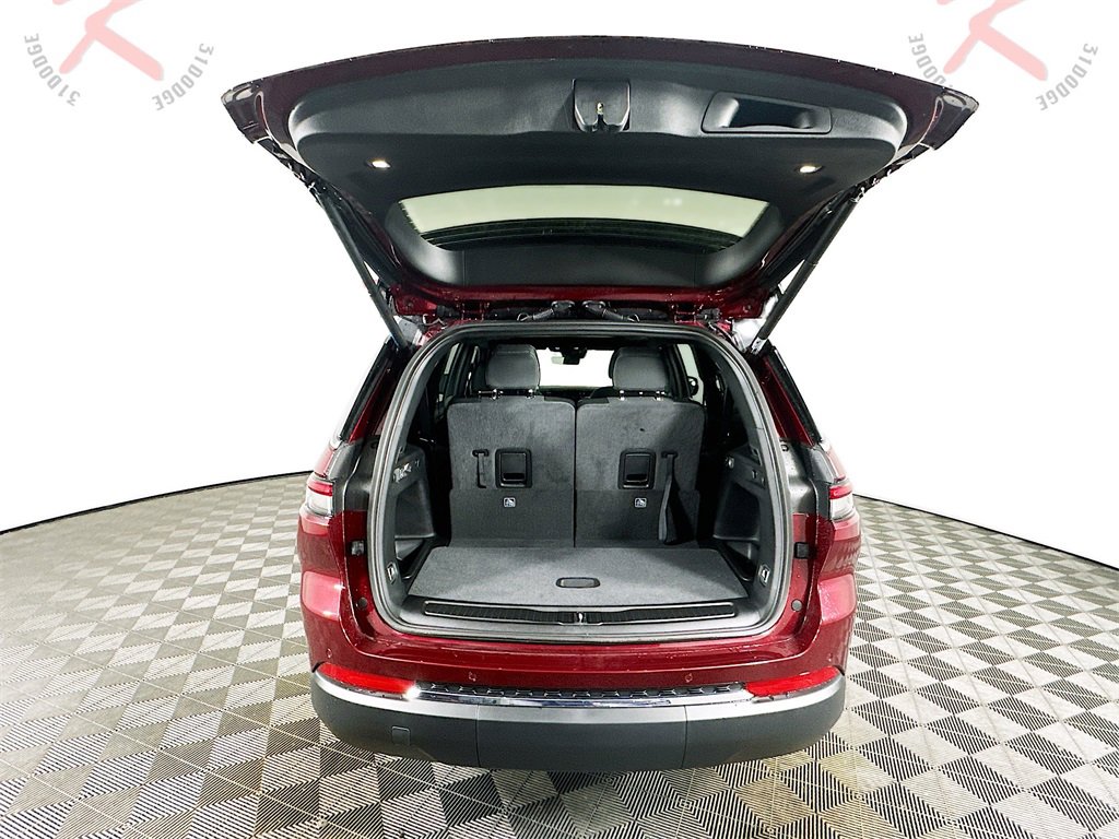 New 2026 Jeep Grand Cherokee L 4WD image 16