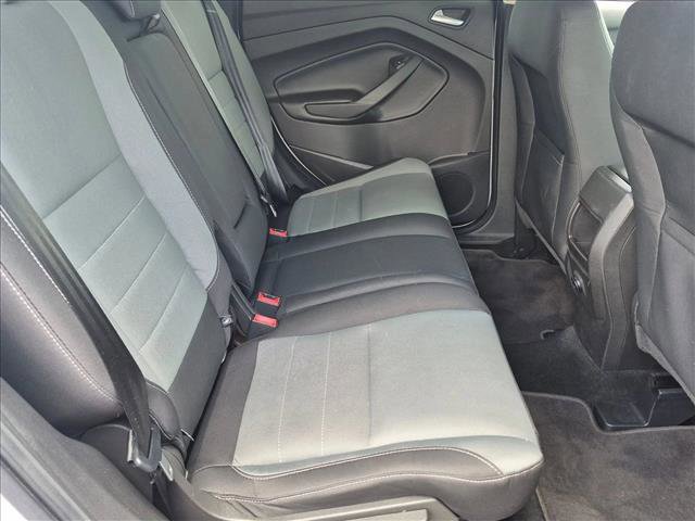 Used 2016 Ford Escape SE FWD image 18