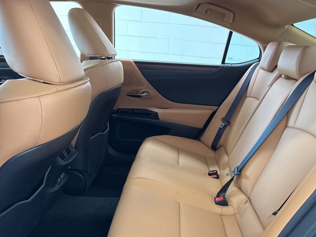 New 2025 Lexus ES 350 w/ Premium Package image 34