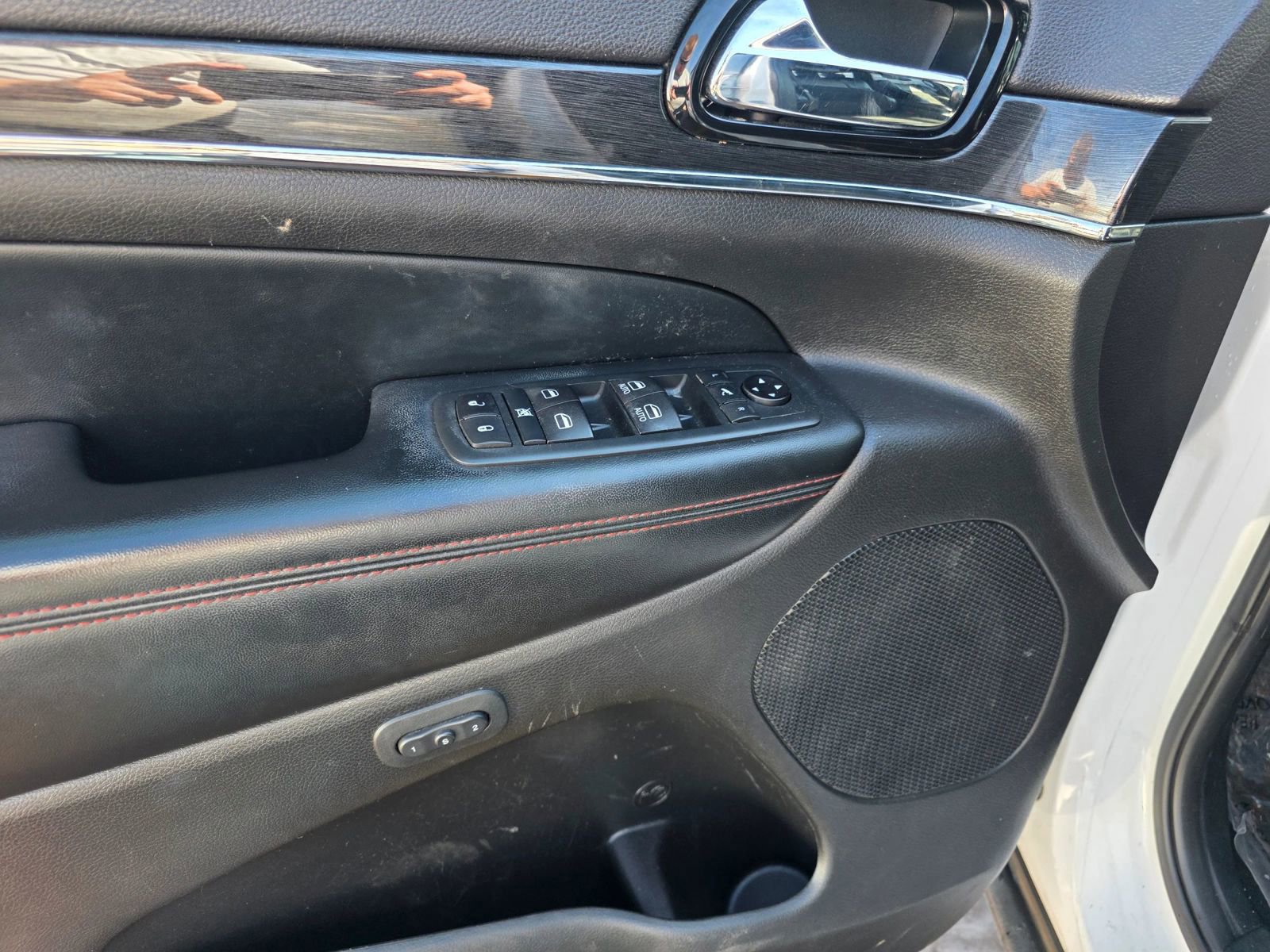 Used 2020 Jeep Grand Cherokee Trailhawk AWD/4WD image 12