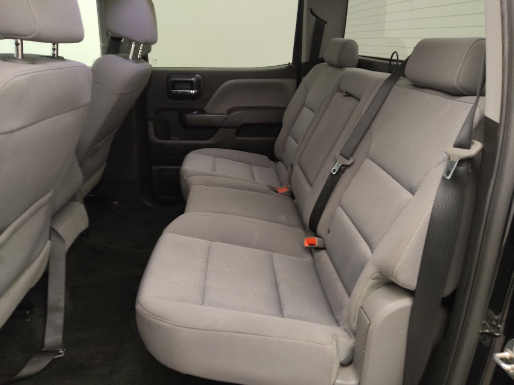 Used 2018 Chevrolet Silverado 1500 Custom w/ LPO, Black Pack RWD image 18