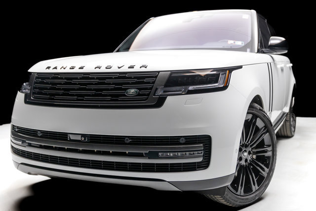 Used 2023 Land Rover Range Rover SE image 23