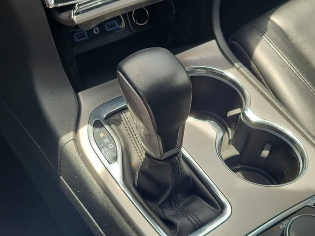 Used 2022 Jeep Grand Cherokee Limited AWD/4WD image 32