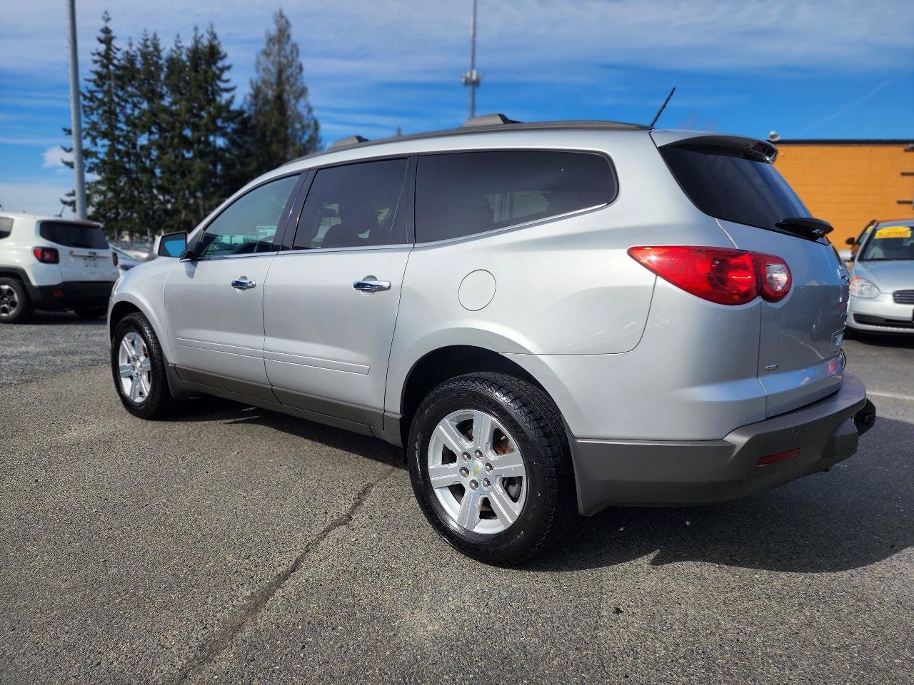 Used 2012 Chevrolet Traverse LT AWD/4WD image 8