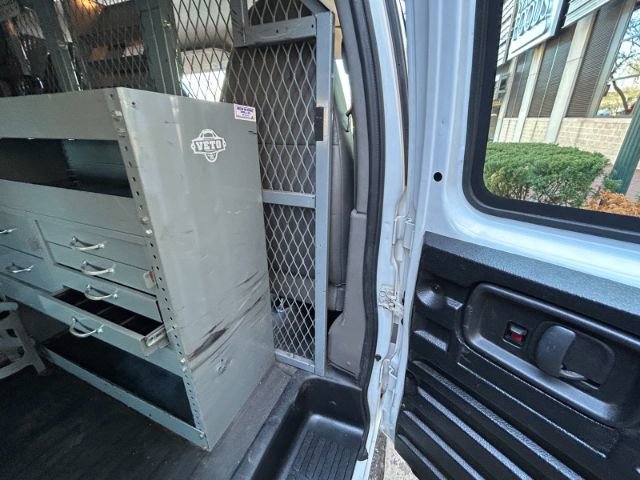 Used 2013 GMC Savana 3500 image 10