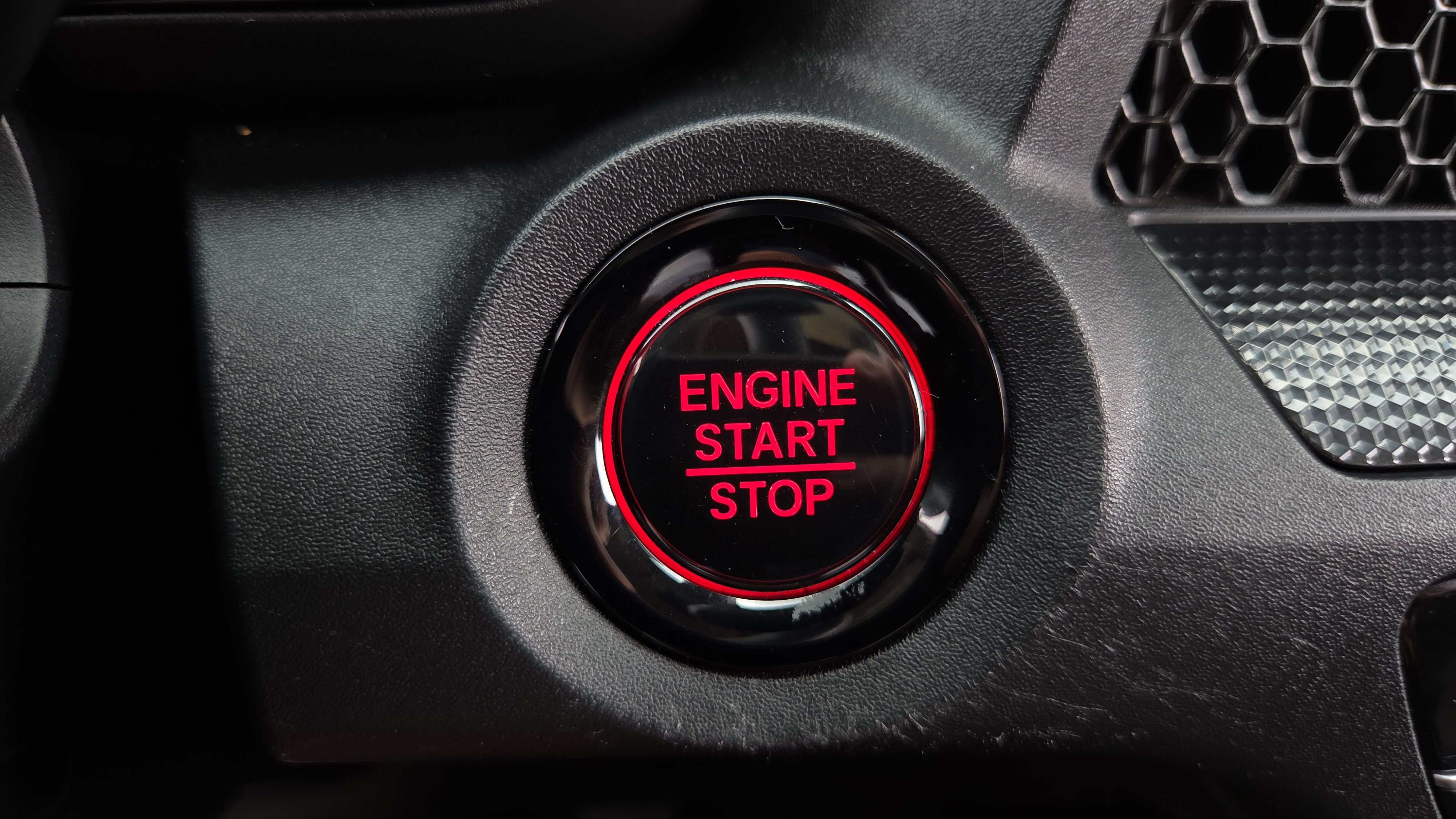 Used 2023 Honda CR-V LX image 40