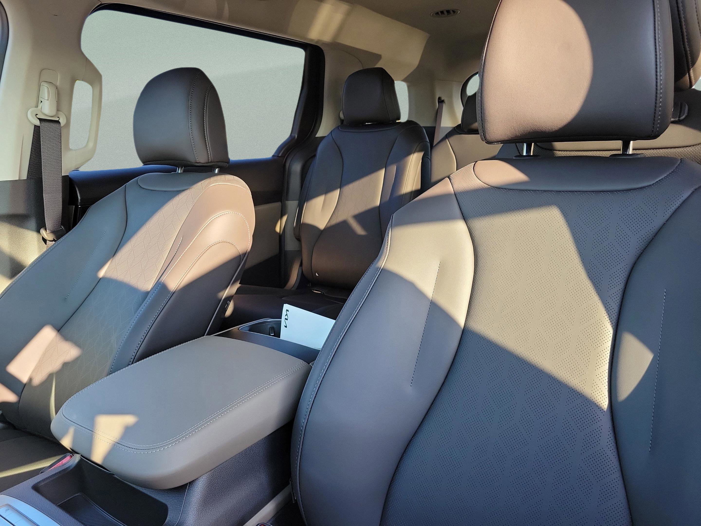 New 2026 Kia Carnival image 7