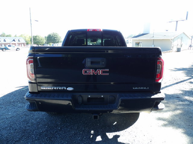 Used 2017 GMC Sierra 1500 Denali w/ Denali Ultimate Package AWD/4WD image 4