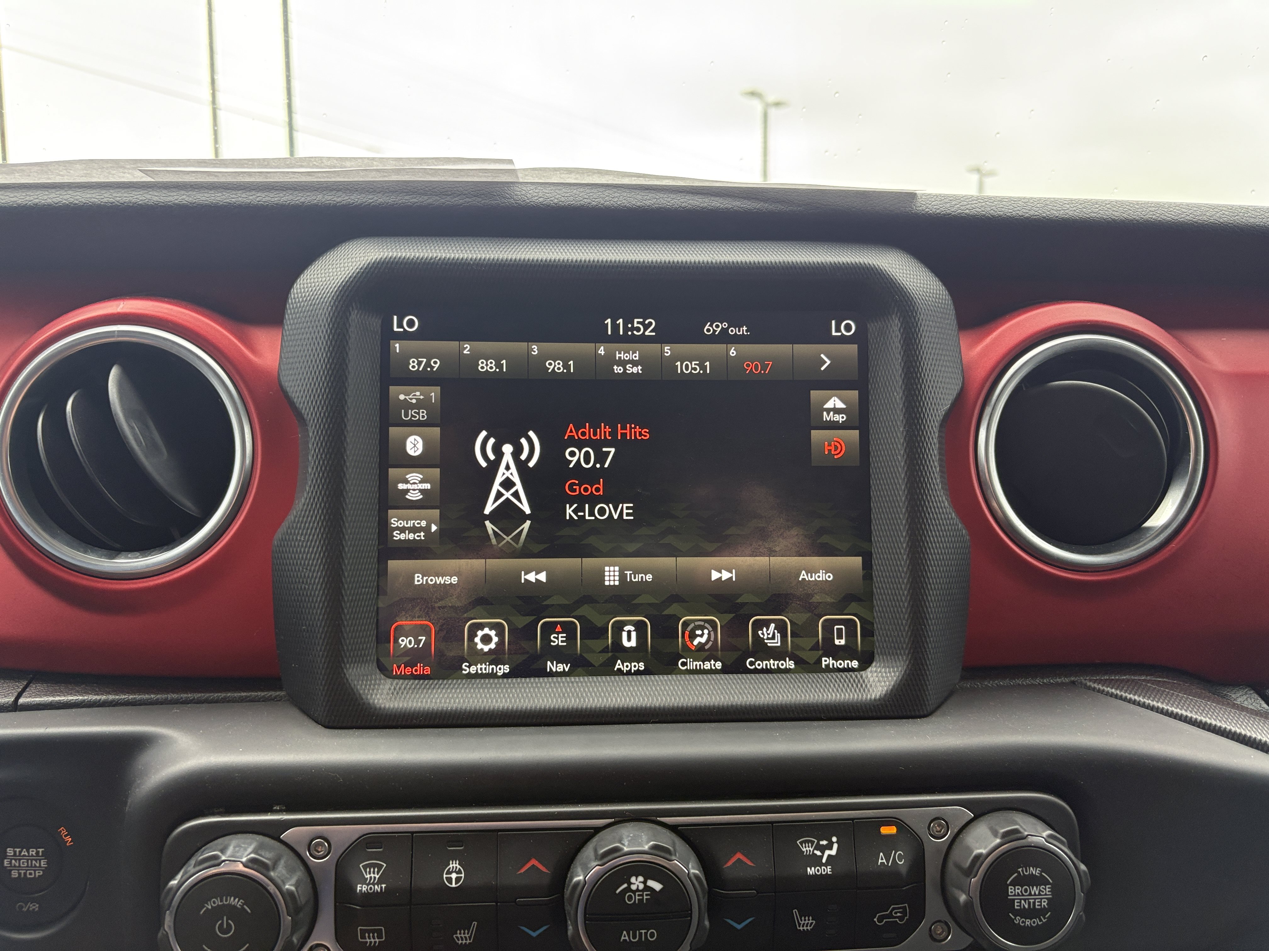 Used 2020 Jeep Wrangler Unlimited Rubicon AWD/4WD image 29