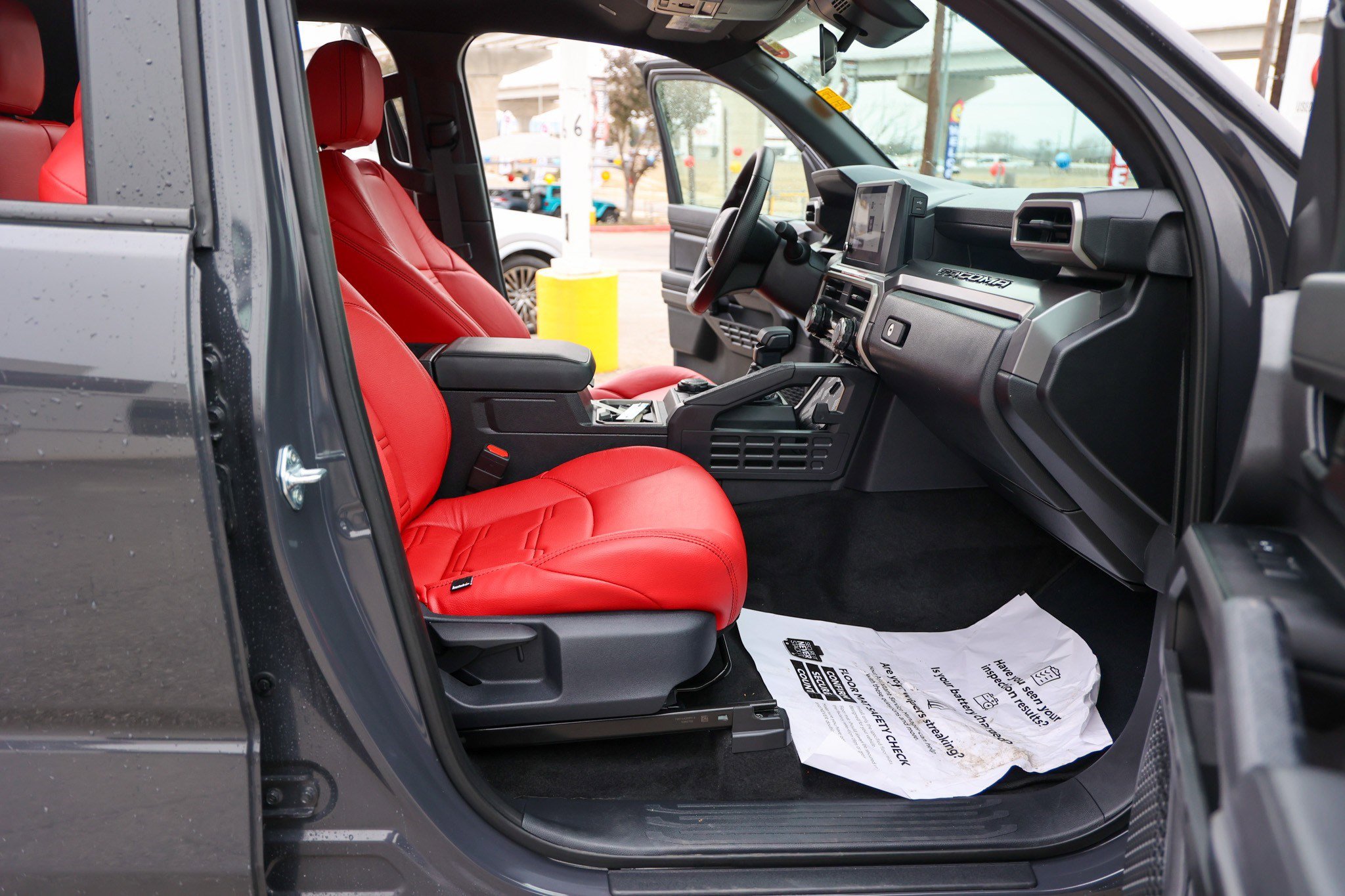 Certified 2025 Toyota Tacoma SR5 image 37