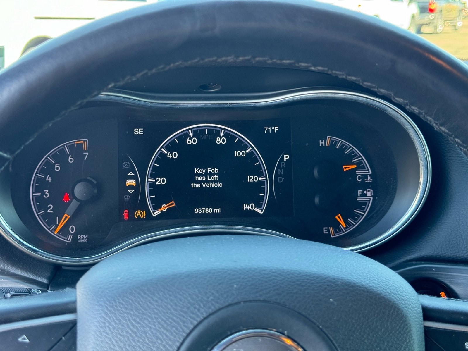 Used 2021 Jeep Grand Cherokee Laredo image 23