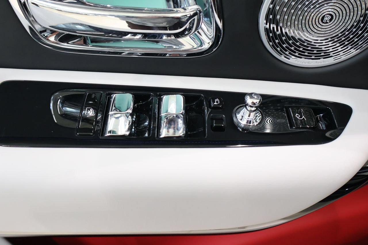New 2026 Rolls-Royce Cullinan AWD/4WD image 13