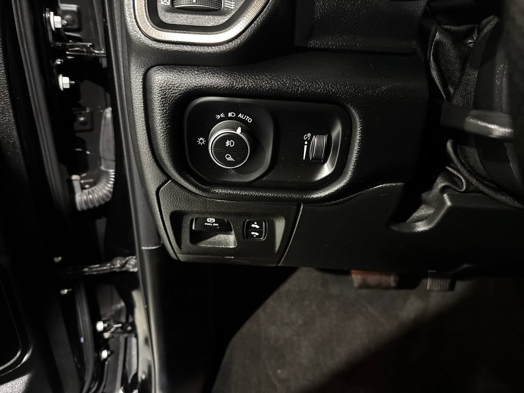 Used 2022 RAM 1500 Sport w/ Rebel Level 2 Equipment Group AWD/4WD image 34