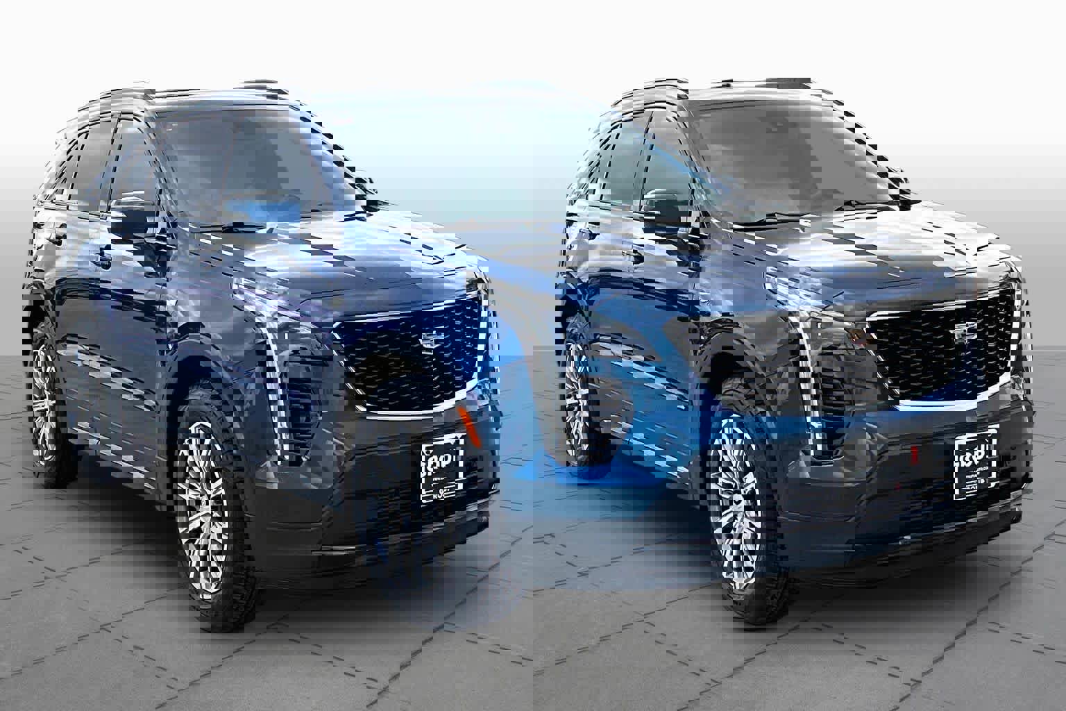 Used 2019 Cadillac XT4 Sport FWD image 3