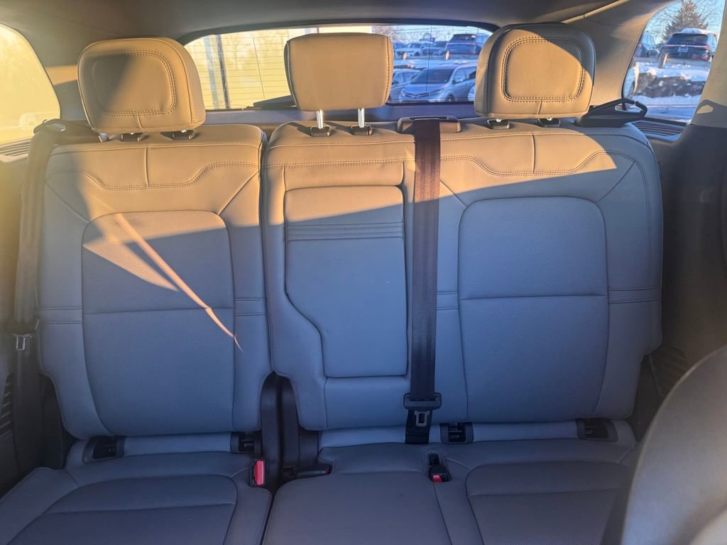 Certified 2022 Lincoln Corsair AWD w/ Equipment Group 101A image 13