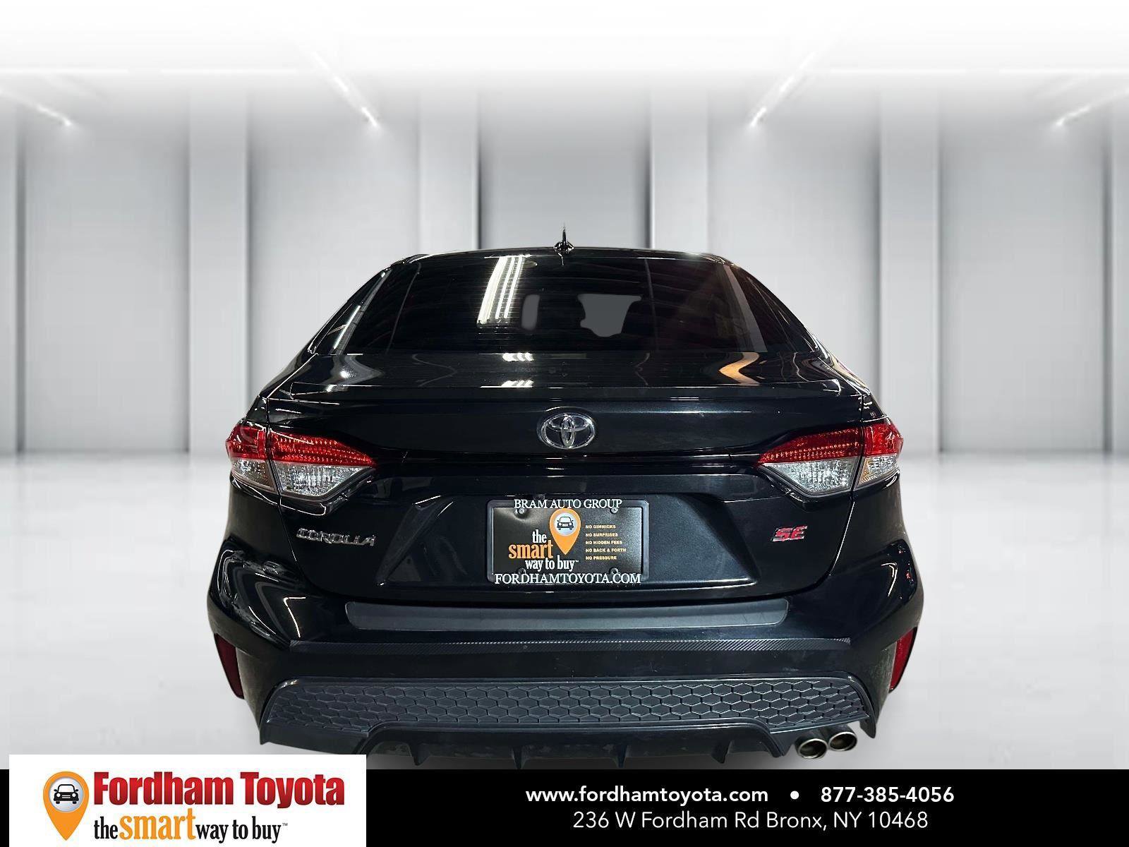 Certified 2022 Toyota Corolla SE FWD image 5