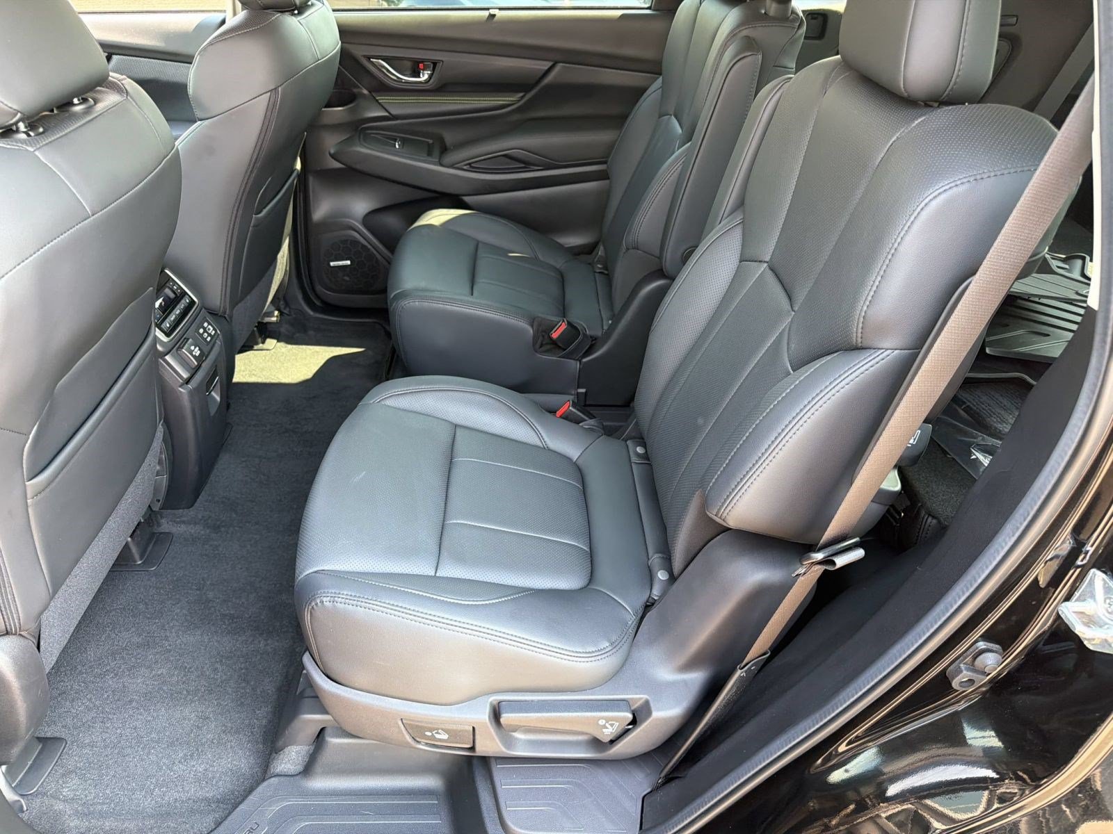 Certified 2025 Subaru Ascent Bronze Edition w/ Onyx Package AWD/4WD image 23