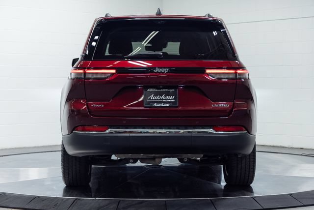 Used 2023 Jeep Grand Cherokee Limited w/ Luxury Tech Group II AWD/4WD image 7