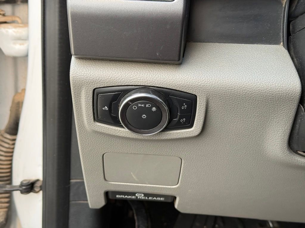 Used 2019 Ford F250 XLT w/ Snow Plow Prep Package image 18