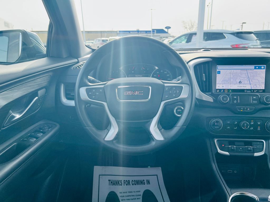 Used 2024 GMC Terrain SLE w/ Driver Convenience Package image 33